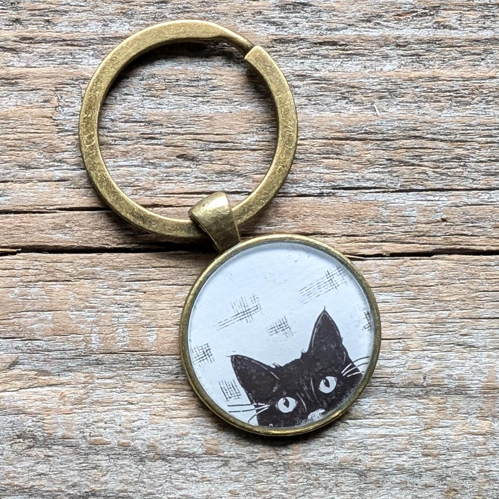 Peeking Peekaboo Cat Keychain - Lucky Cat