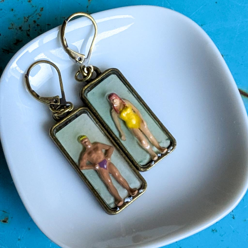 Life's a Beach Earrings - Beauties on the Beach