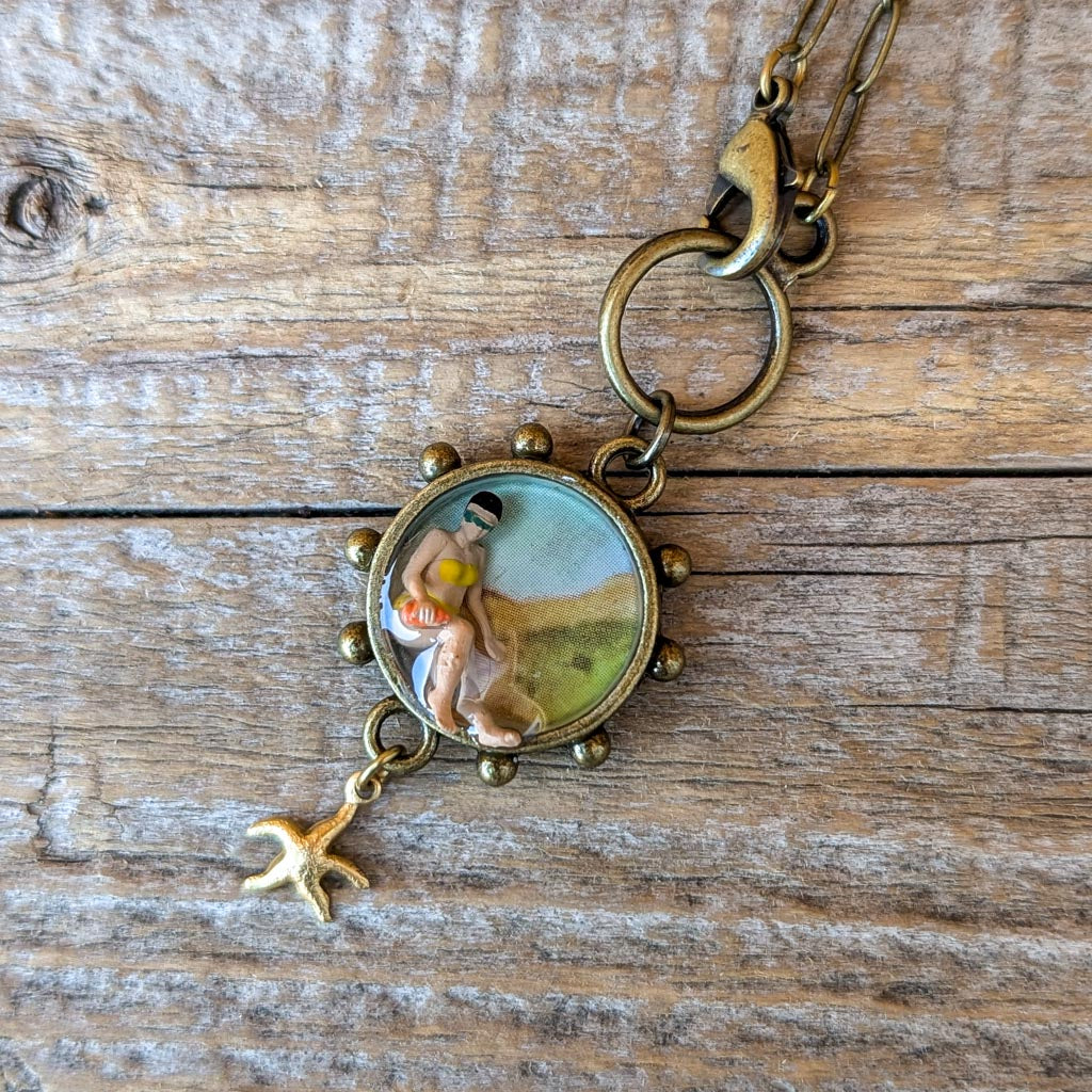 Life's a Beach Necklace - Onshore Breeze