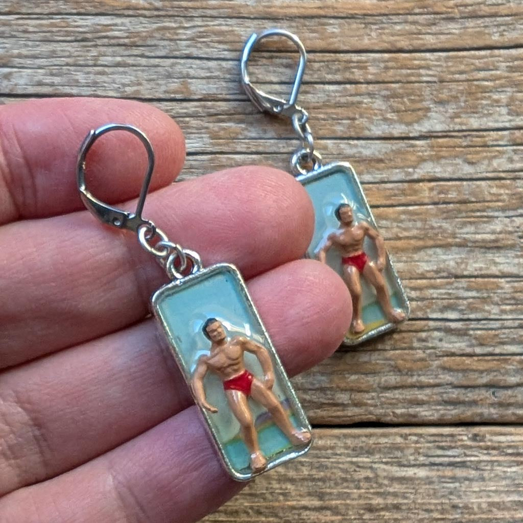 Life's a Beach Earrings - Muscle Beach