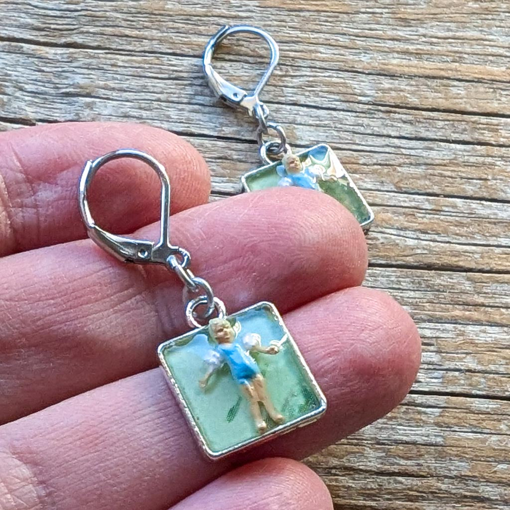 Life's a Beach Earrings - Flora's Floaties
