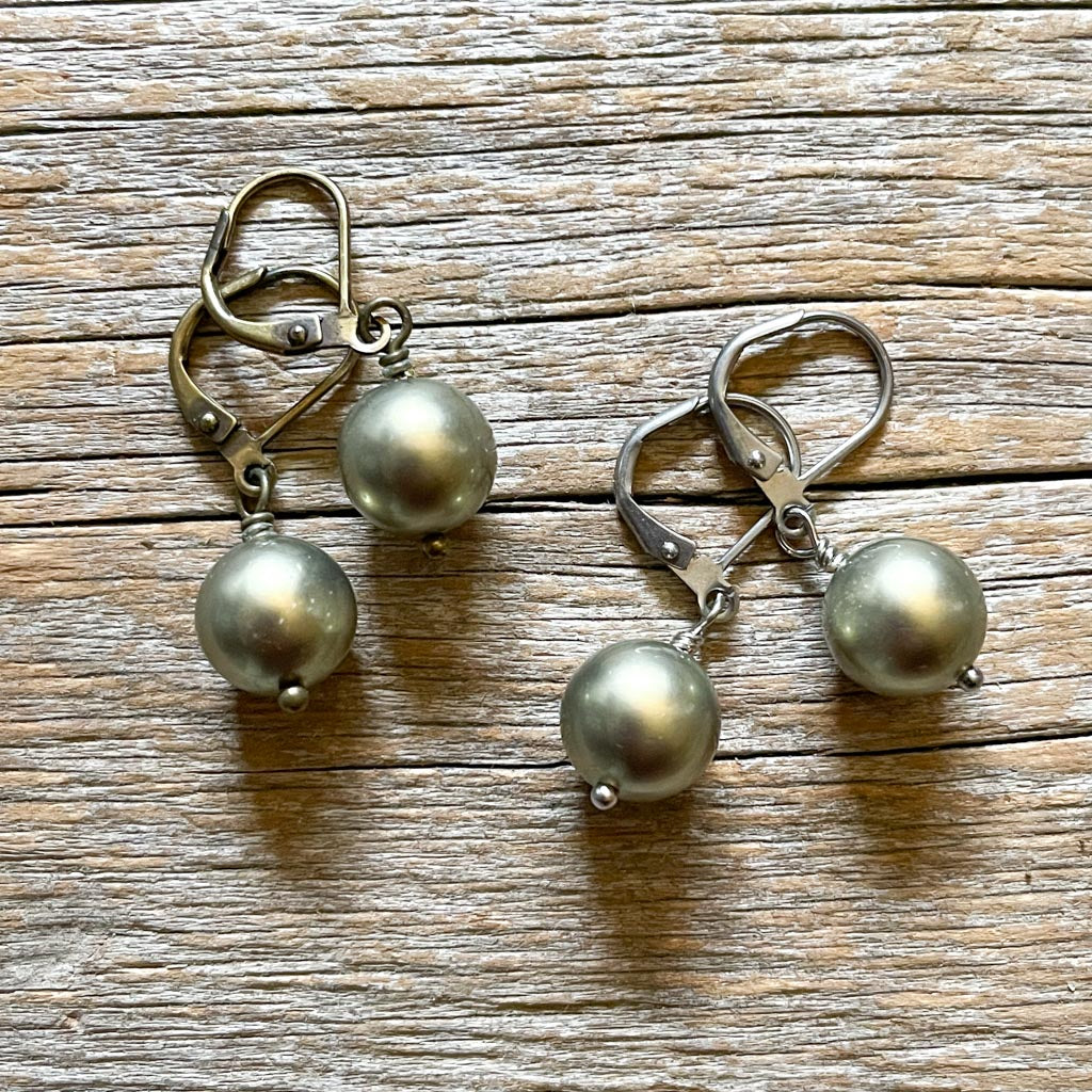 Grey Pearl Earrings - Vintage Glass Pearls