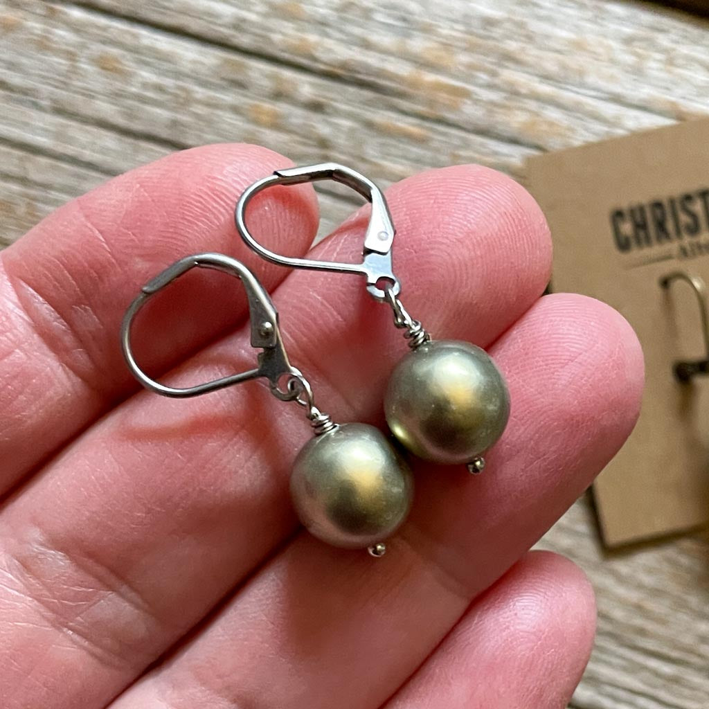Grey Pearl Earrings - Vintage Glass Pearls