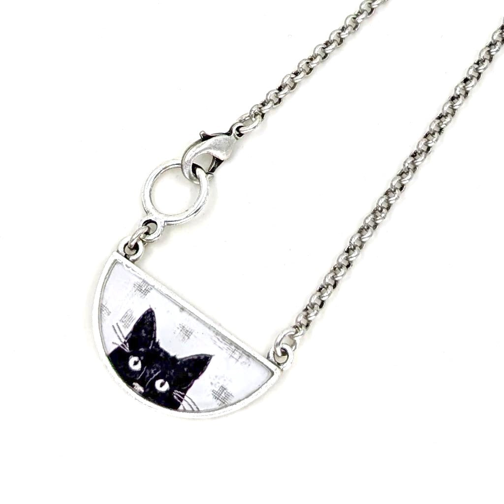 Peeking Peekaboo Cat Pendant Necklace - Lucky Cat