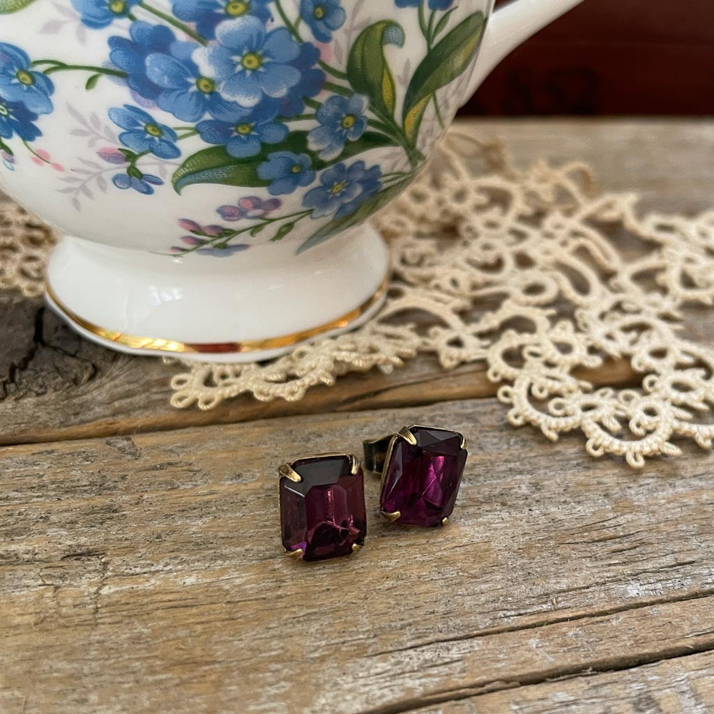 Vintage Glass Post Earrings - Amethyst Purple