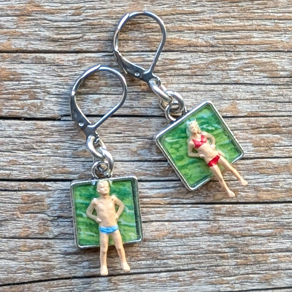 Life's a Beach Earrings - Surf and Sun