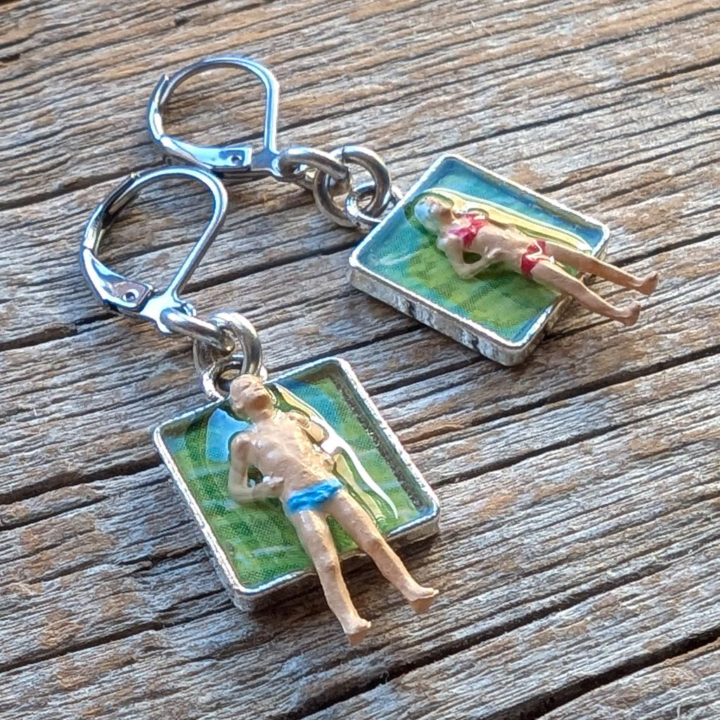 Life's a Beach Earrings - Surf and Sun