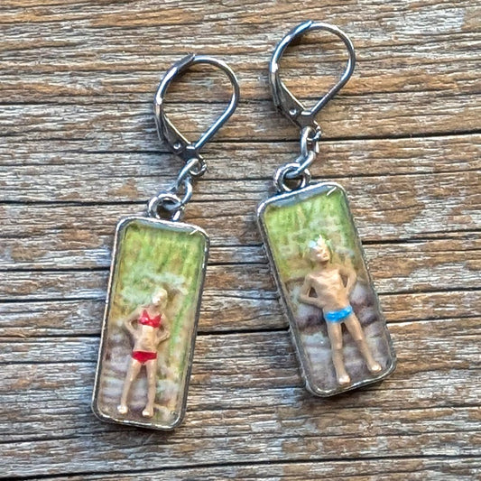 Life's a Beach Earrings - Surf and Sun