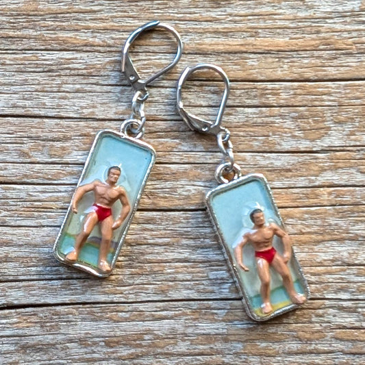 Life's a Beach Earrings - Muscle Beach