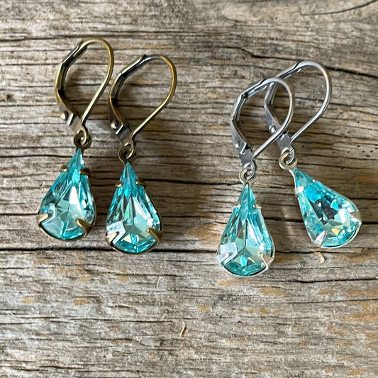 Aquamarine Blue Vintage Rhinestone Earrings