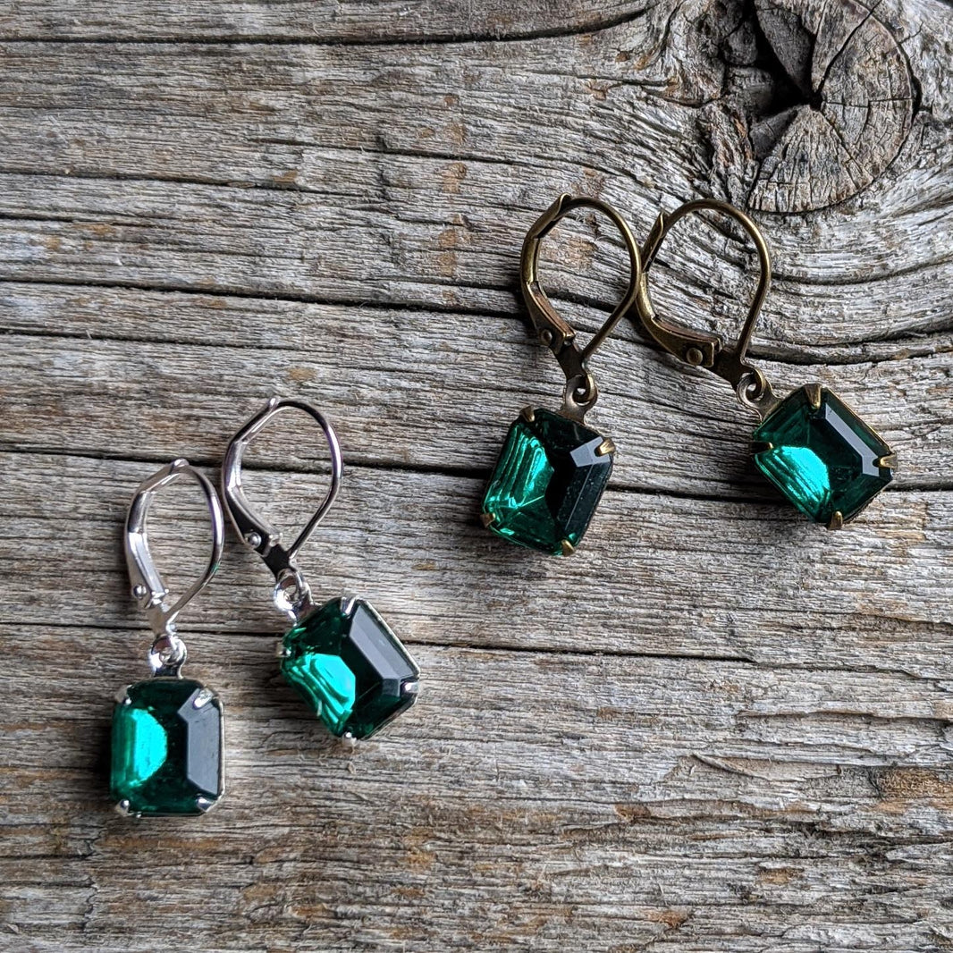 Retro Stein Earrings