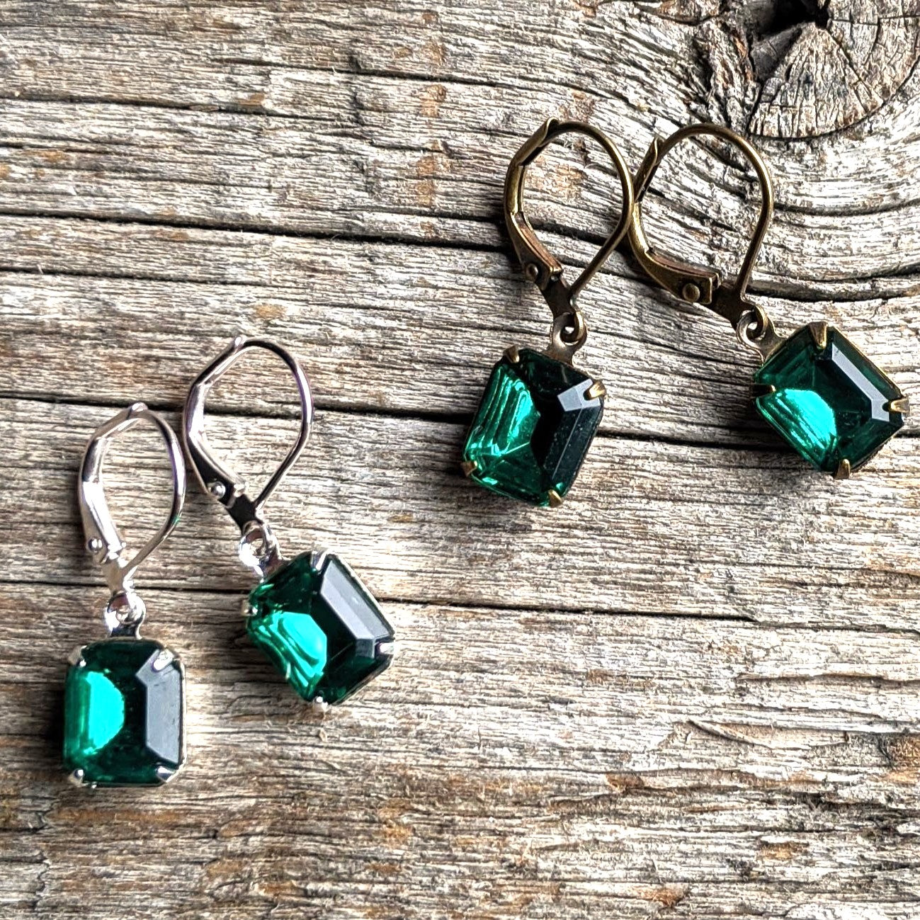 Emerald Green Vintage Rhinestone Earrings