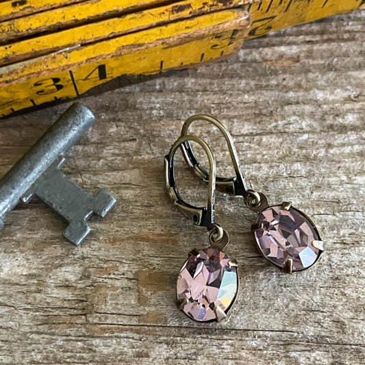 Light Amethyst Swarovski Vintage Rhinestone Earrings