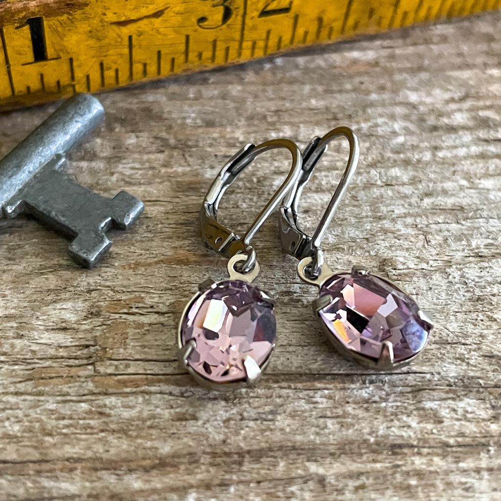 Light Amethyst Vintage Rhinestone Earrings