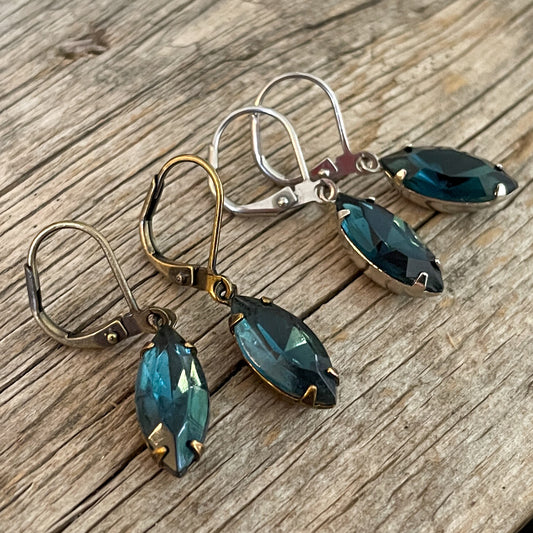 Montana Sapphire Blue Vintage Rhinestone Earrings
