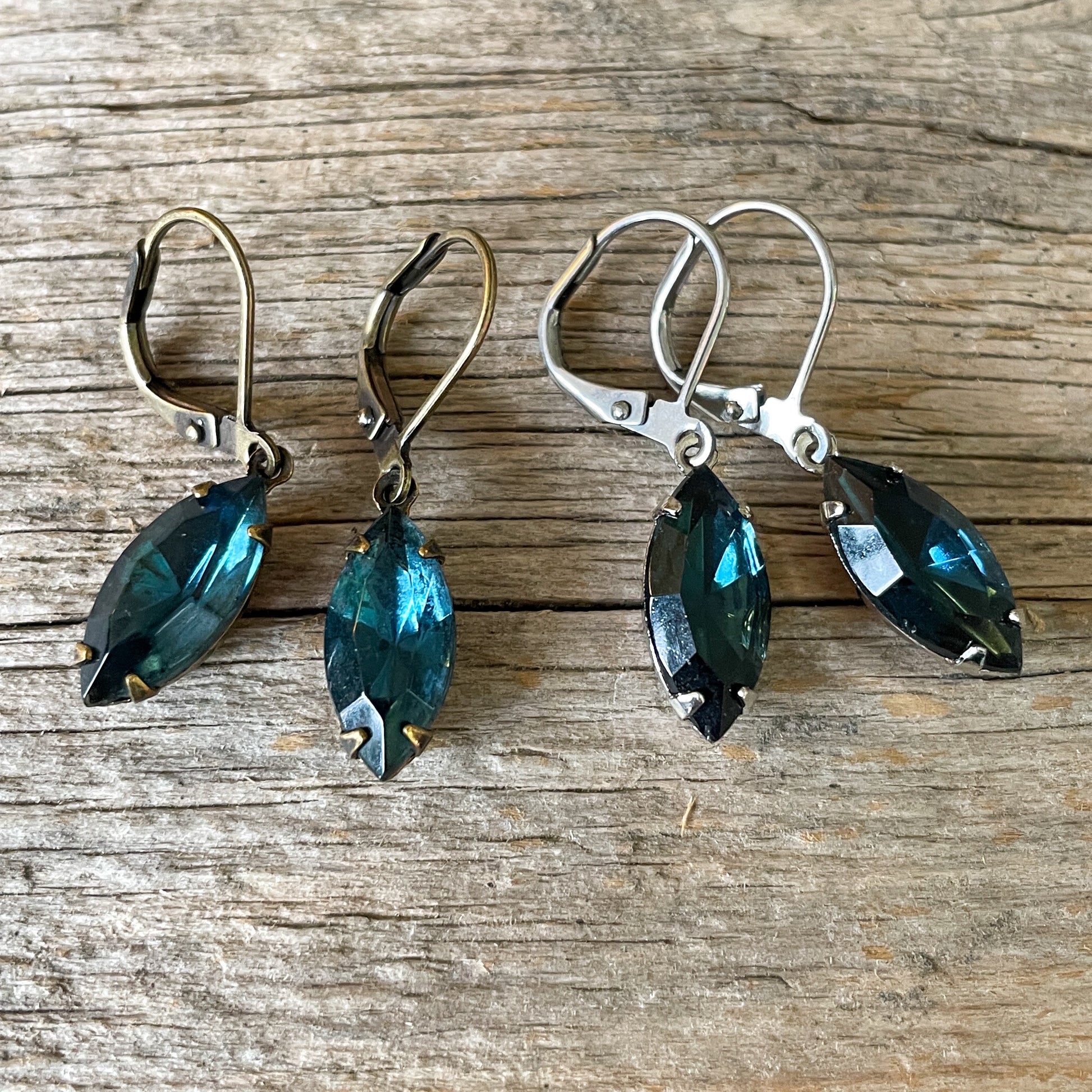 Montana Sapphire Blue Vintage Rhinestone Earrings – Christine