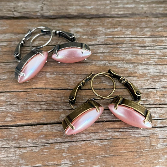 Vintage Glass Earrings - Pink Pearl Leverback
