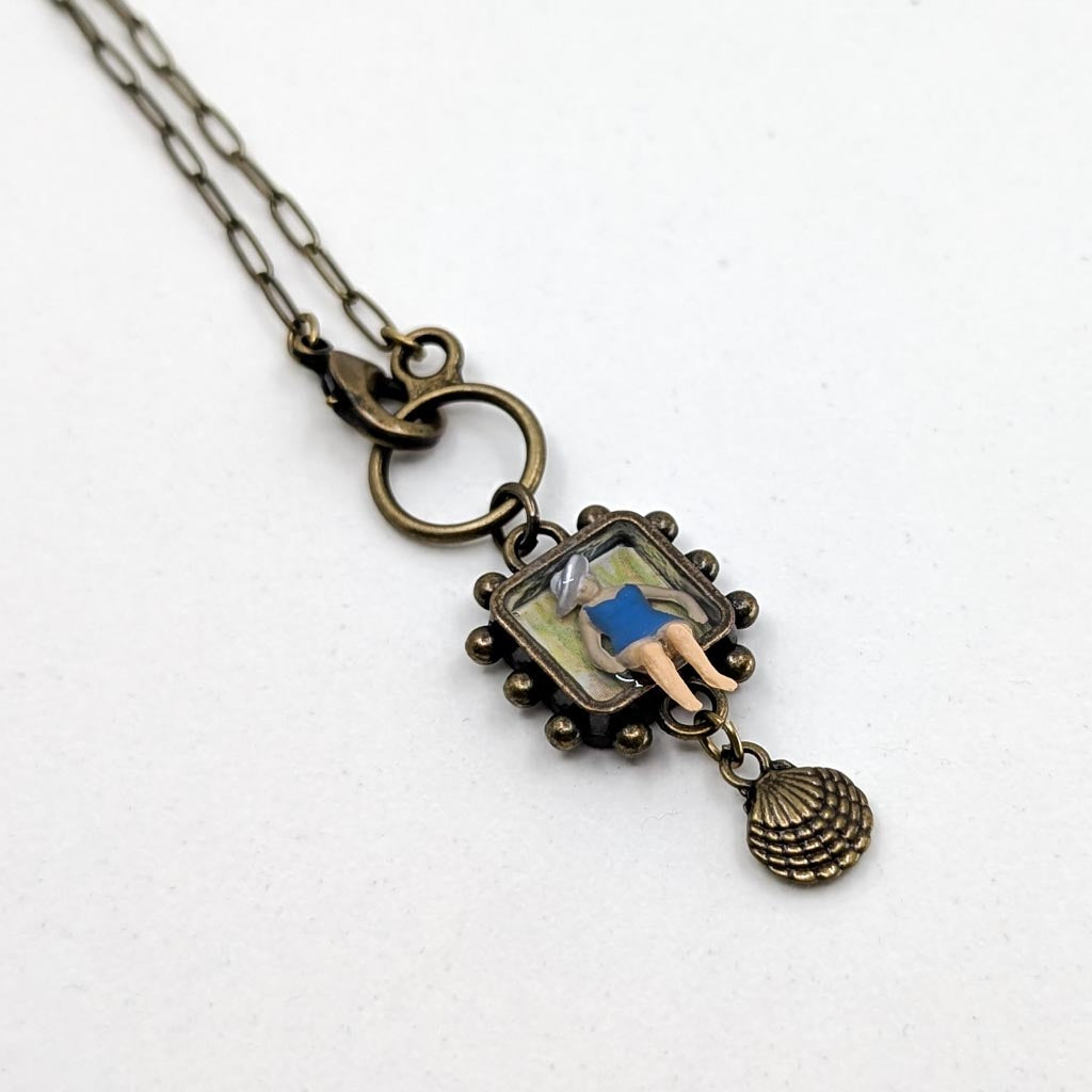 Life's a Beach Necklace - Betty at the Beach