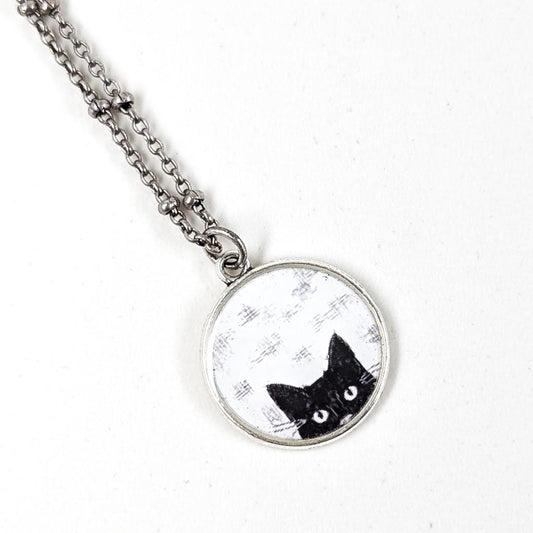 Cat Necklace - Lucky Cat Peeking Cat