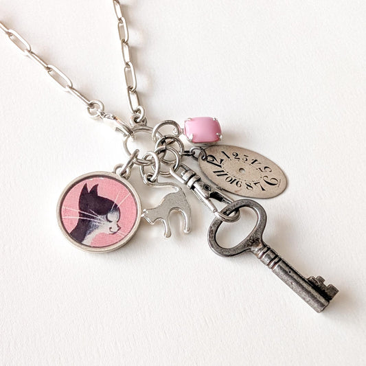 Sassy Cat Necklace - Cat Treasures