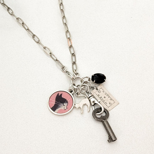 Sassy Cat Necklace - Cat Treasures