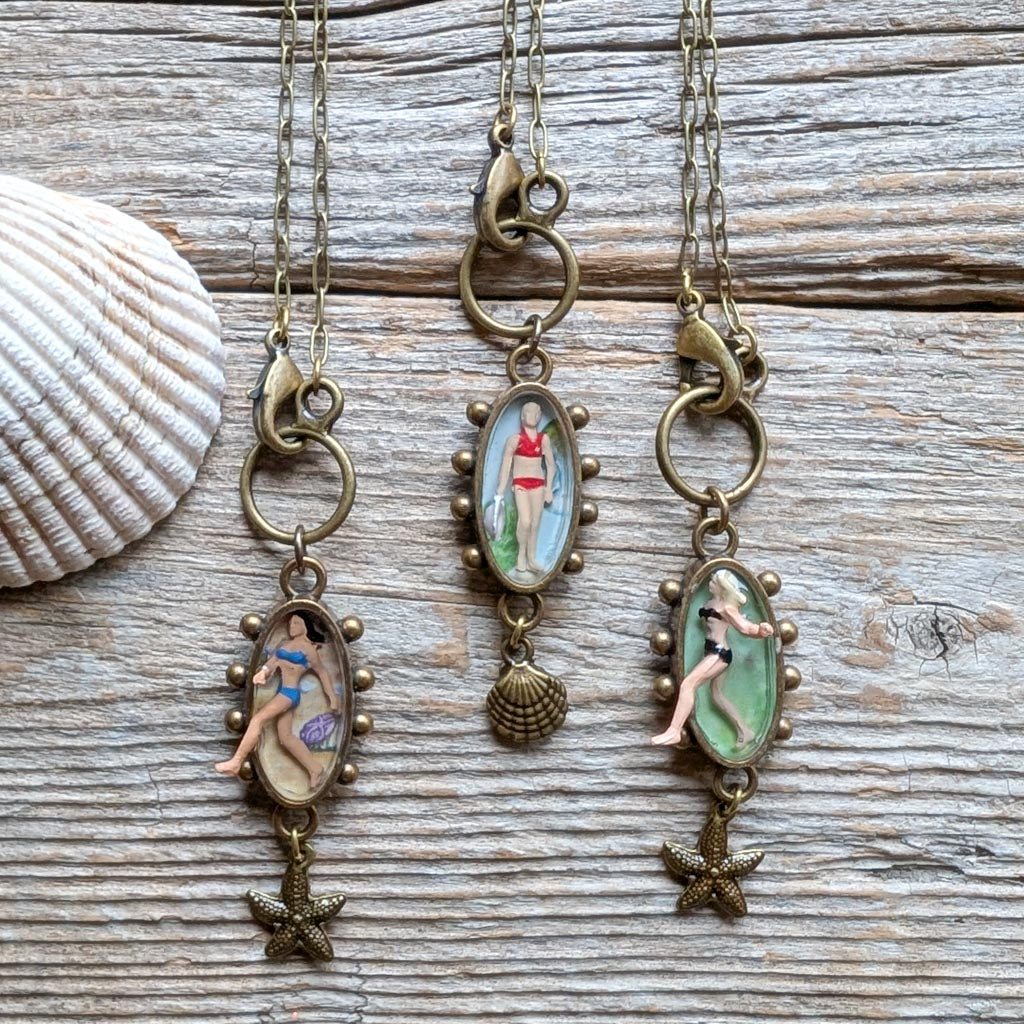 Life's a Beach Necklace - Franny's Beach Frolic