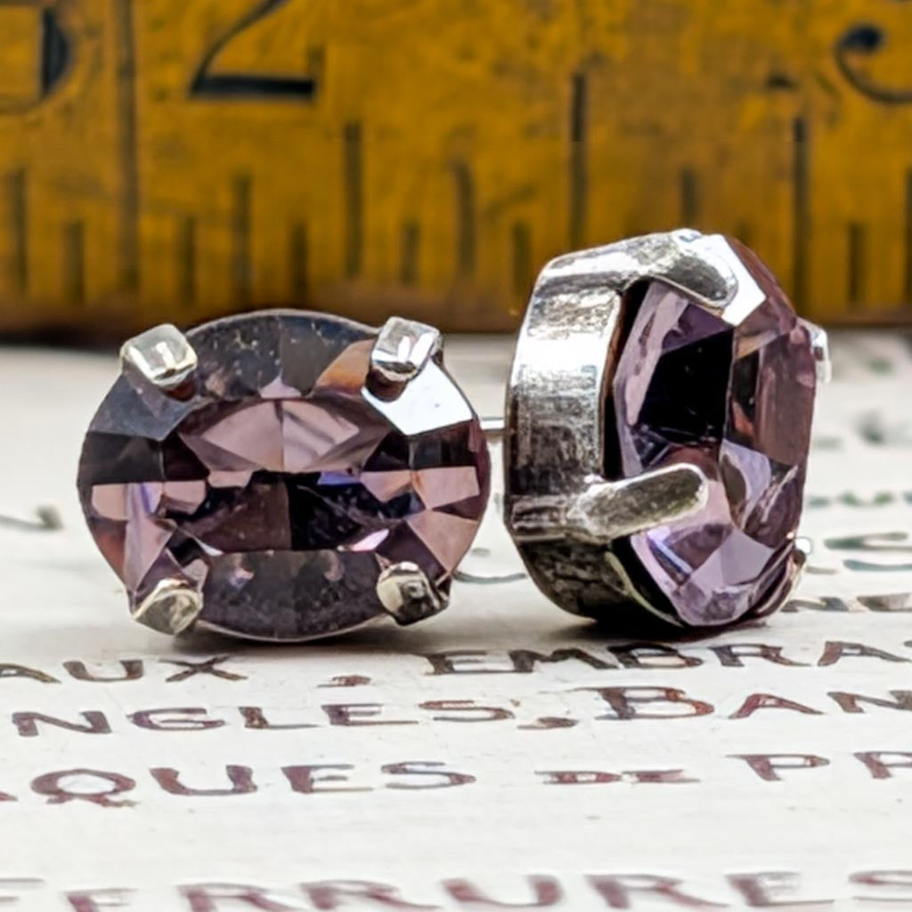 Vintage Rhinestone Post Earrings - Light Amethyst