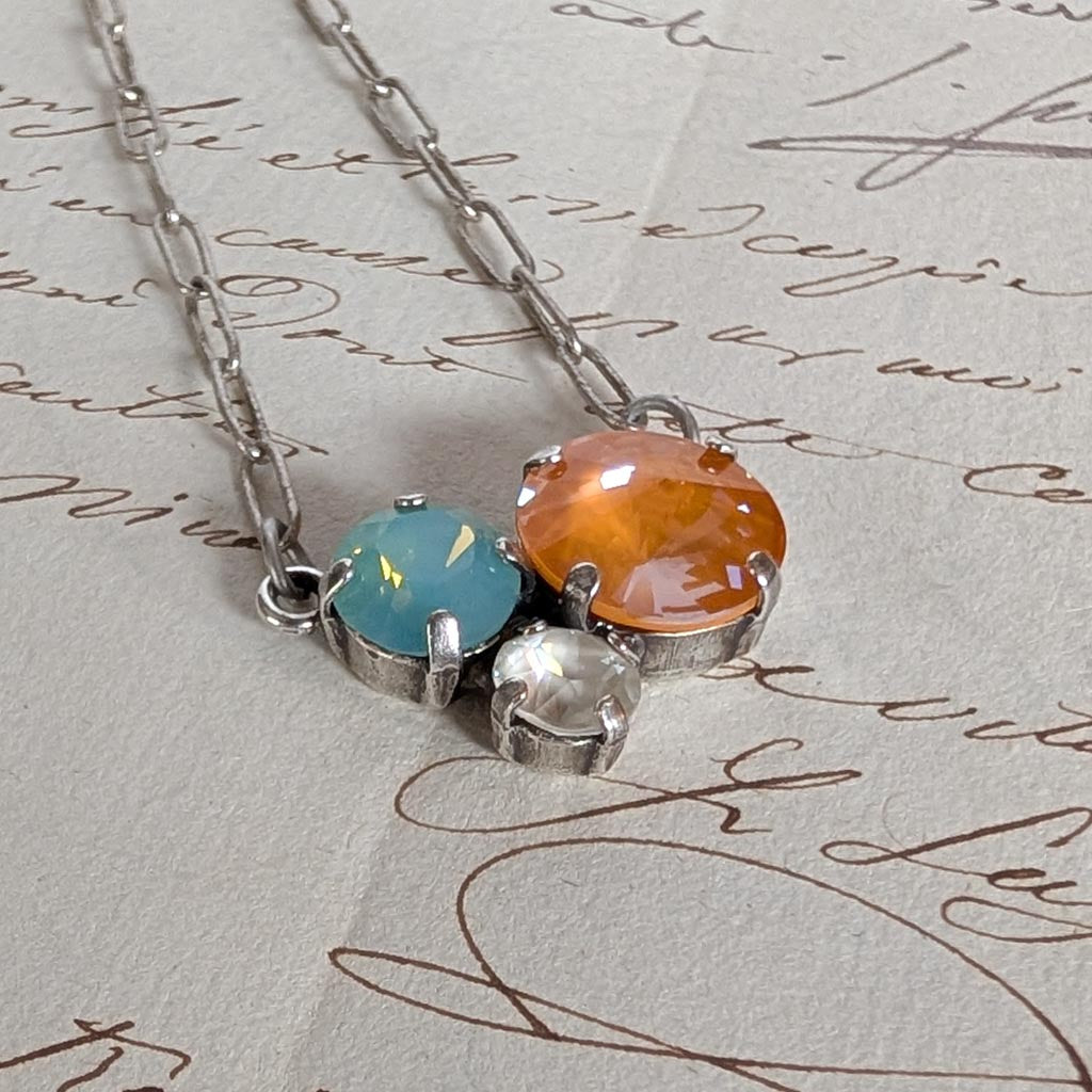 Tide Pool Rhinestone Cluster Necklace :: Crab