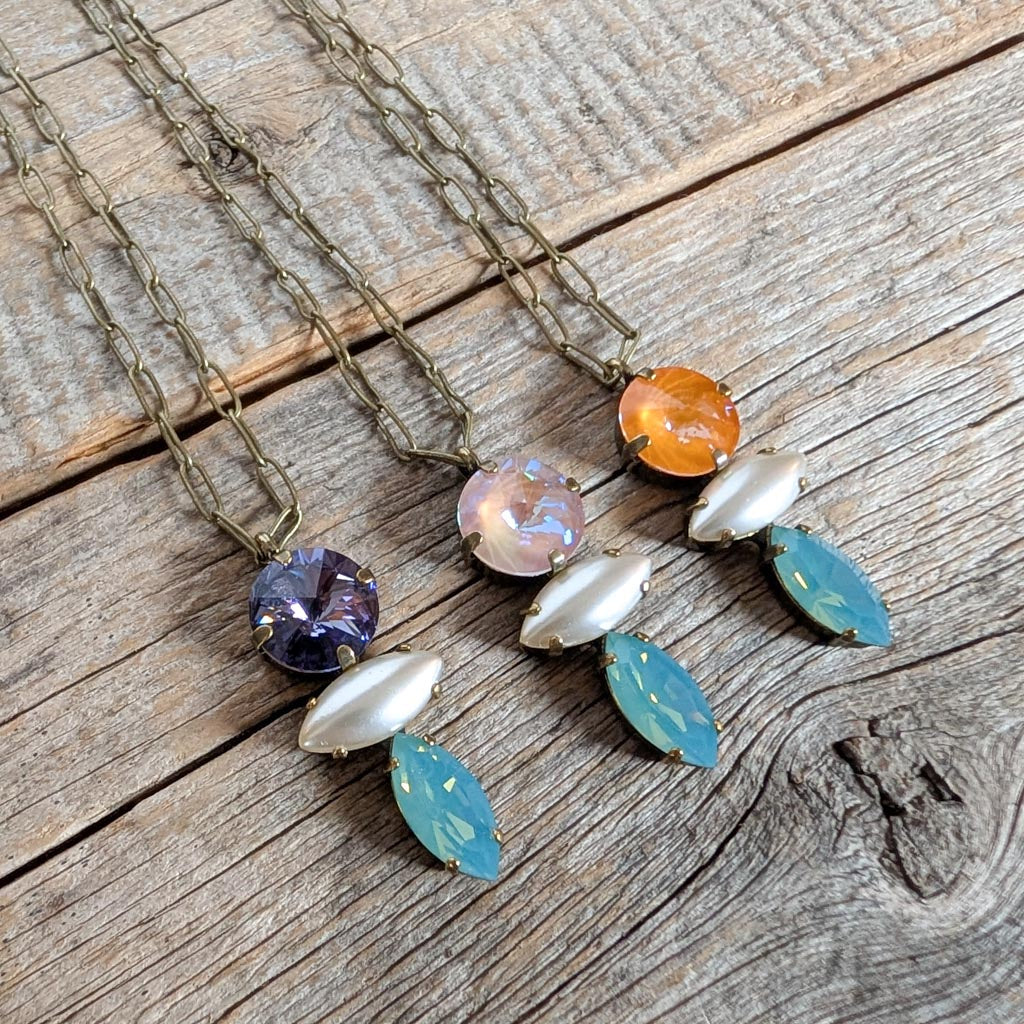 Tide Pool Rhinestone Stack Necklace :: Crab